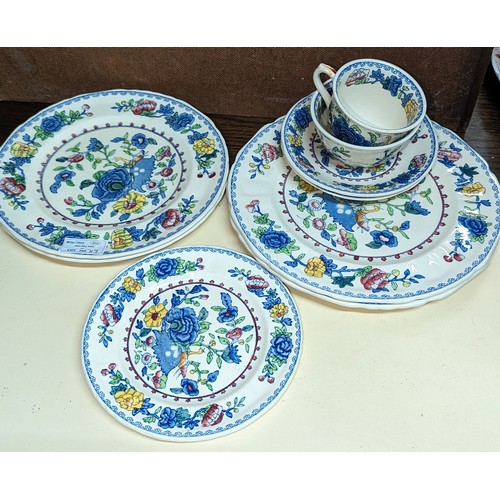 360 - Vintage Mason 'Regency' C4475 821349 No. 14 & No. 20 Dinner plates x2 - 26cm Diameter - good conditi... 