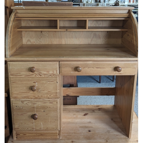 451 - A Pine roll top bureau 102 x 108 x 50cm