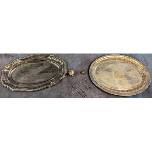 513 - A quantity of silverplatewear including an armorial tray and stainless steel platter