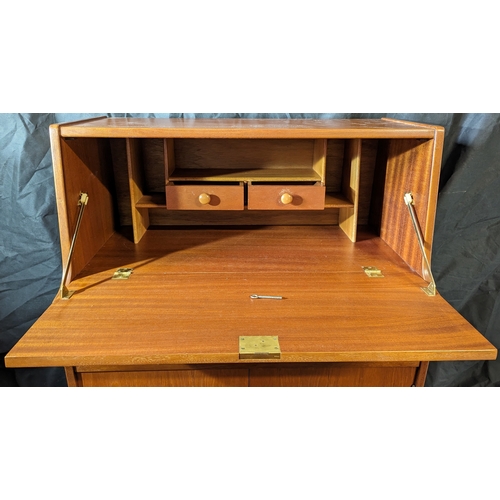 533 - Mid Century Jentique Teak Bureau - 108 x 76 x 41cm