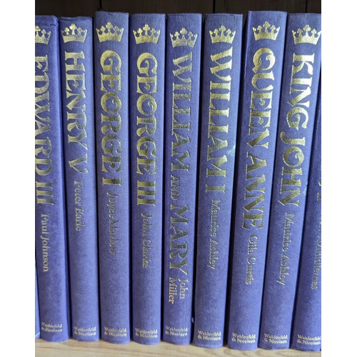 607 - The life and times of the Kings and Queens of England - 25 Volumes - Weidenfeld & Nicolsen.   From t... 