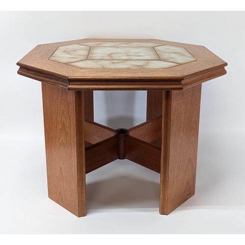 677 - A Mid Century G-Plan Octagonal Tile Topped Coffee Table - 42 x 58 x 58cm