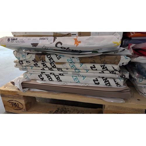 1061 - A Mixed Pallet of SRA2 Colours and Weights of Paper including a quantity  of Zeta **TRADE SALE VAT A... 