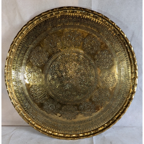 367 - Vintage Brass Wall Hanging Plate - 49x49cm