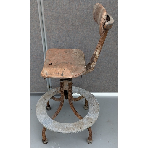 369 - Leabank Original Machinists Chair