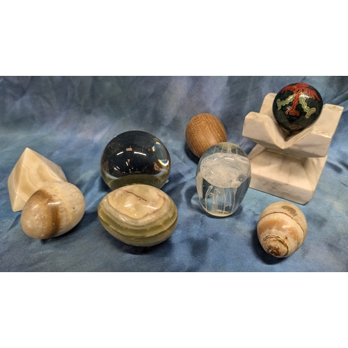 451 - A Jellyfish Paperweight And Others