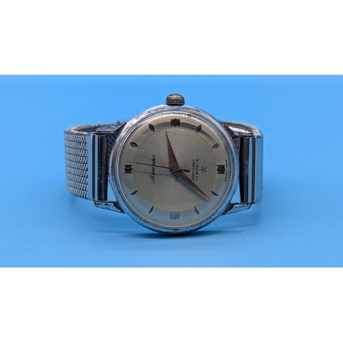 238B - A Vintage Gentleman's 'Mercedes' Wind Up Wristwatch - Running