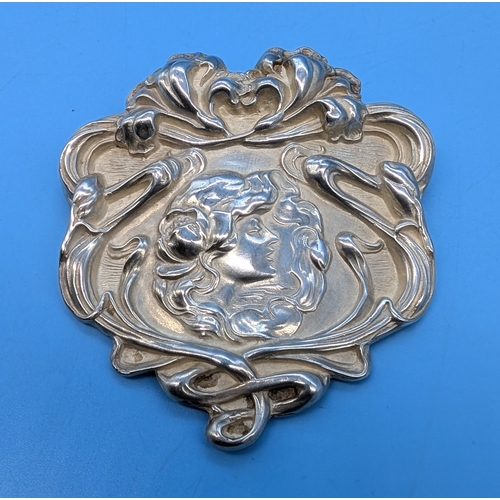 241 - An Art Nouveau Design Metropolitan Museum Of Art (MMA) White Metal Pendant Brooch - 33gms