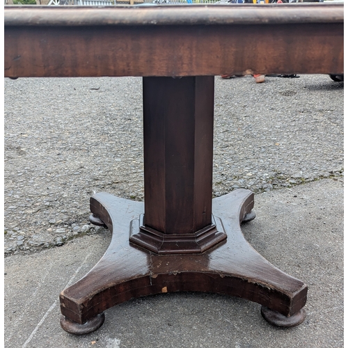 379 - Tilt Top Mahogany Table With Column Base - 74 x 140 x 107cm