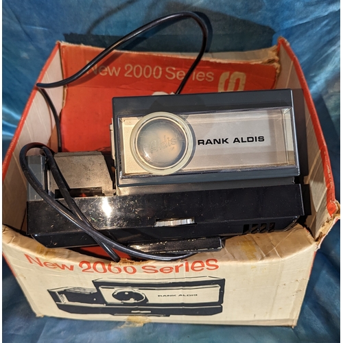 1189 - Rank Aldis 2000 Series slide projector