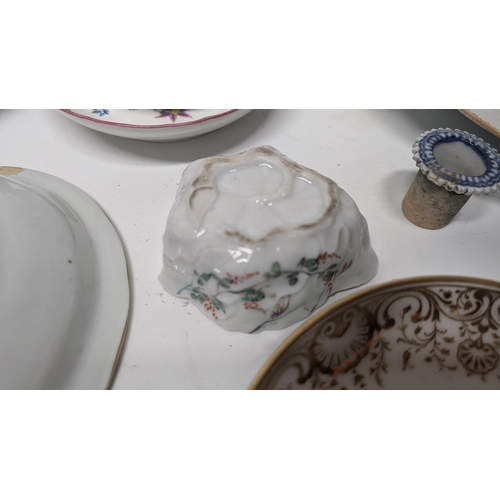 124 - A Selection of Antique China, Inc. Royal Worcester, Japanese, Aquilegia etc.