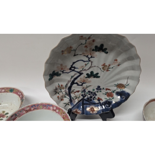 157 - A Quantity of Antique Chinese and Japanese Exportware inc. Dishes, Plates, Bowls, circa 1765 Worcest... 