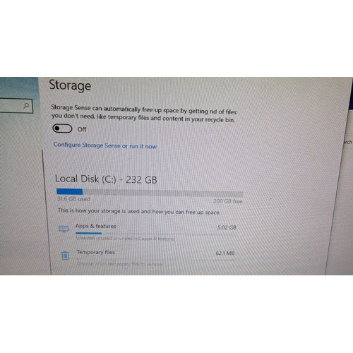 1264 - A Hewlett Plackard Computer - Running Windows 10 Monitor, Keyboard And Mouse