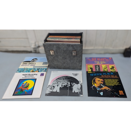 1132 - Selection Of Mixed Easy Listening LP's In Vintage Case