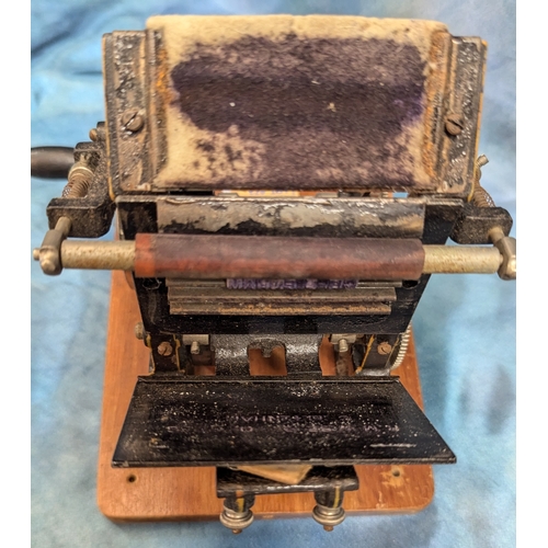 471 - Antique Hand Crank Printing Machine