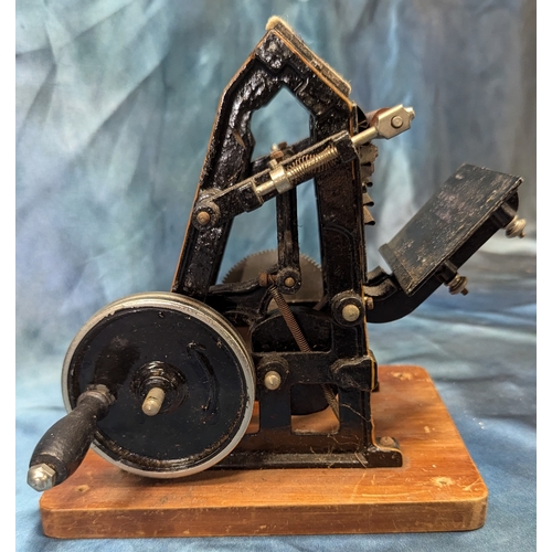 471 - Antique Hand Crank Printing Machine