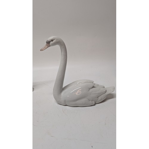 736 - Large Lladro Swan 22cm High and 2 x SBL Collectable Ladies