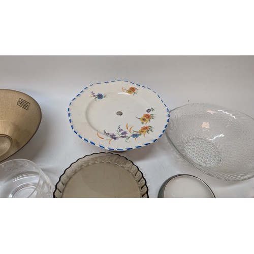 1072 - A Quantity of Glassware and Porcelain Including Vintage Cake Stand, Flan Dishes, Snack plate, Fish F... 