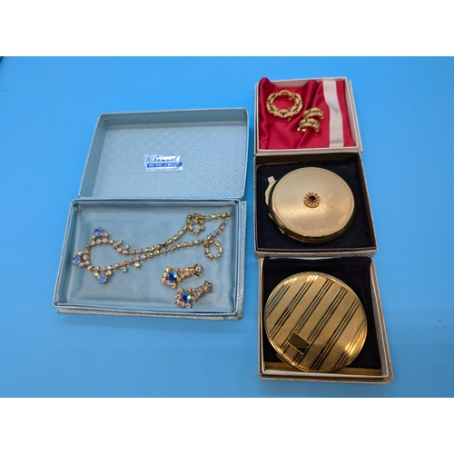 247 - An Assortment Of Powder Compacts And Faux Bijou Jewellery