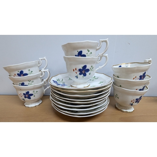 333 - Set Of 8 Cups And Saucers With Floral Pattern - Teapot And Cup And Saucer