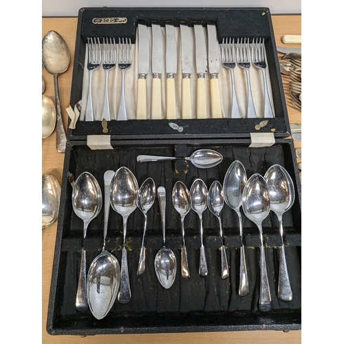 791 - Canteen Of Cutlery And Assorted Cutlery