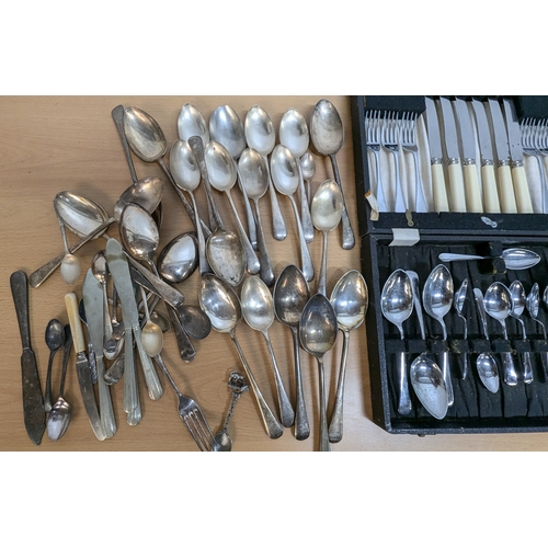 791 - Canteen Of Cutlery And Assorted Cutlery