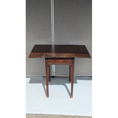 1400K - Rectangular Drop Leaf Table With Drawer - 71 x 48 (closed) 94 (open) x 68cm