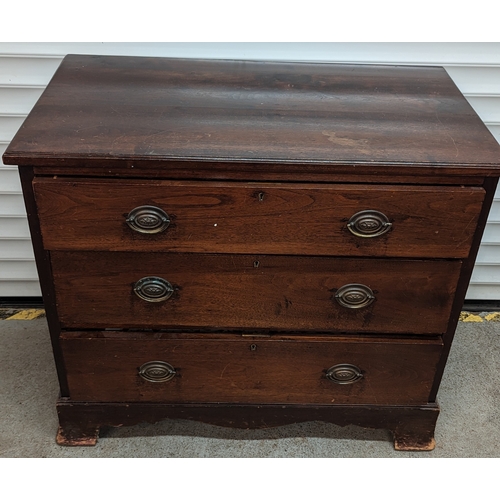 1579 - 3 Drawer Chest with Brass Handles and One Drawer - Runner needs attention - 79 x 95 x 52cm