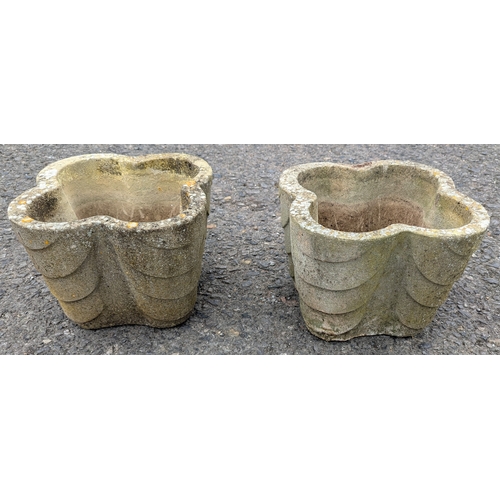 870 - 2x Clover Leaf Shaped Concrete Planters