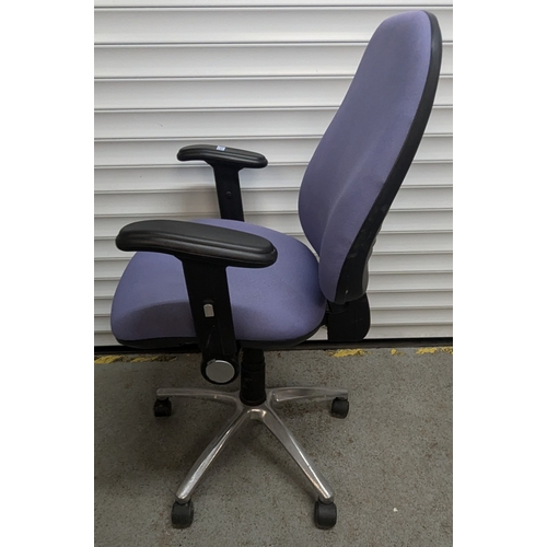 1502 - Fully Adjustable Office Chair On Chrome Swivel Base