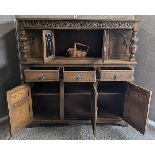 907 - Vintage Old Charm Court Cupboard With Carved Detailing - 138 x 138 x 47cm