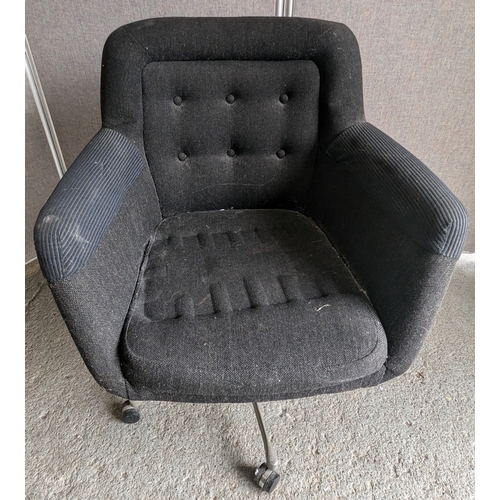 910 - Vintage Danish Swivel Office Chair