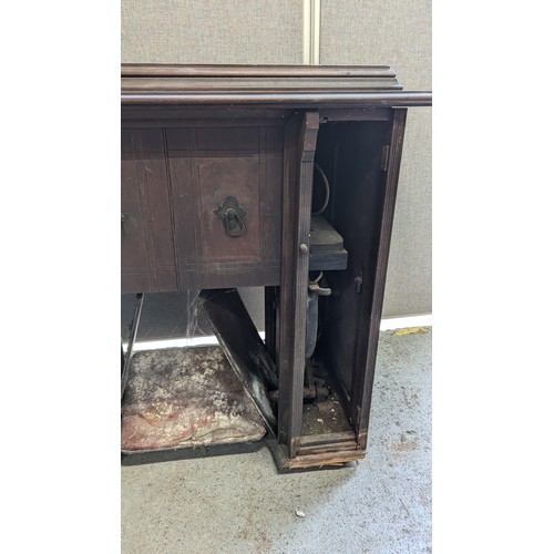 1506 - Sewing Machine Table - In Need Of Restoration - 80 x 87 x 46cm