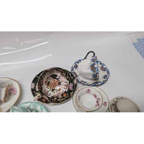 612 - Antique China Cups & Saucers inc. Crown Ducal, Royal Worcester, Foley China, Hammersley, Carlislewar... 