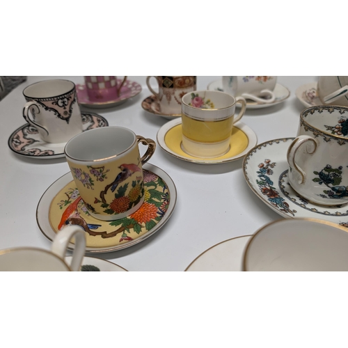 612 - Antique China Cups & Saucers inc. Crown Ducal, Royal Worcester, Foley China, Hammersley, Carlislewar... 