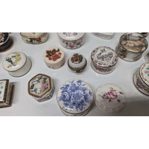 614 - A Selection of Vintage China Pill Boxes/ Trinket Boxes inc. Staffordshire, Wedgewood, Museum Collect... 