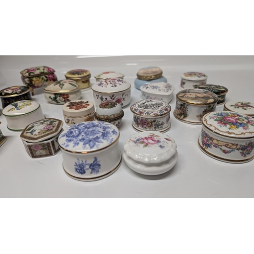 614 - A Selection of Vintage China Pill Boxes/ Trinket Boxes inc. Staffordshire, Wedgewood, Museum Collect... 