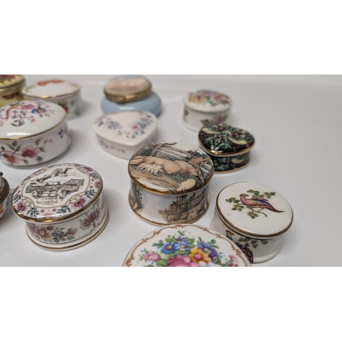 614 - A Selection of Vintage China Pill Boxes/ Trinket Boxes inc. Staffordshire, Wedgewood, Museum Collect... 