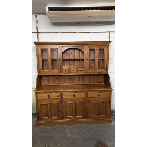 1004 - A Large Part Glazed Pine Dresser In 2 Parts - 180 x 196 x 50cm