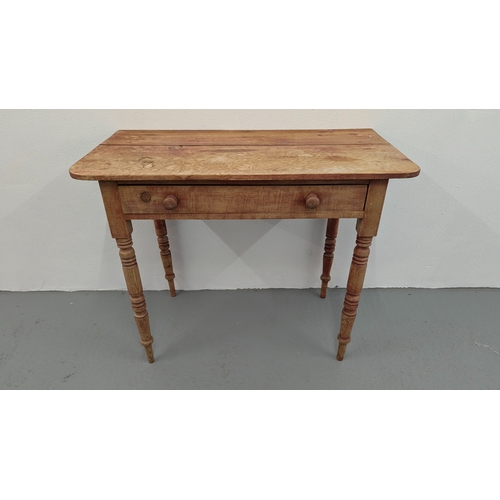 1006 - An Antique Pine Table With Drawer - 92 x 47 x 73cm