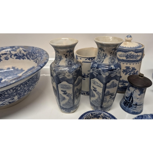 619 - A Collection of Antique Blue and White Chinaware inc.  a large amount of Copeland Spode Italian Ware... 