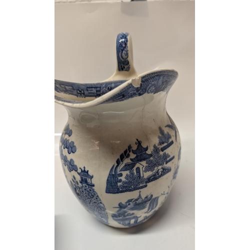 620 - Antique Chinese Hand Painted Flow Blue Porcelain Cantonware Planter 26cm L x 23cm D x 16cm H, Antiqu... 