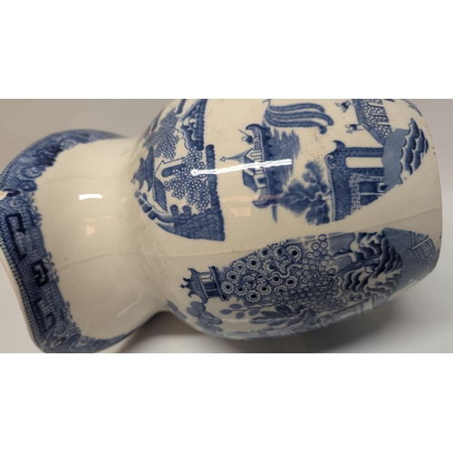 620 - Antique Chinese Hand Painted Flow Blue Porcelain Cantonware Planter 26cm L x 23cm D x 16cm H, Antiqu... 