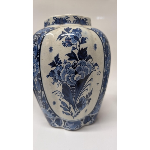 621 - Vintage Royal Delft Bulister Vases early 1900's  and a Large 19th Century Chinese Ginger Jar. 
Vases... 