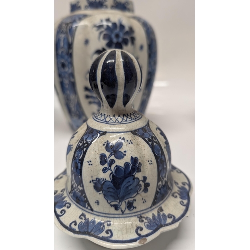 621 - Vintage Royal Delft Bulister Vases early 1900's  and a Large 19th Century Chinese Ginger Jar. 
Vases... 