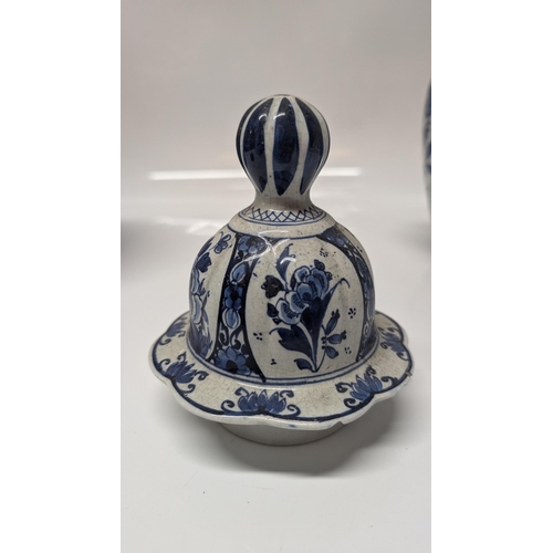 621 - Vintage Royal Delft Bulister Vases early 1900's  and a Large 19th Century Chinese Ginger Jar. 
Vases... 