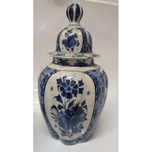 621 - Vintage Royal Delft Bulister Vases early 1900's  and a Large 19th Century Chinese Ginger Jar. 
Vases... 