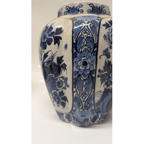 621 - Vintage Royal Delft Bulister Vases early 1900's  and a Large 19th Century Chinese Ginger Jar. 
Vases... 