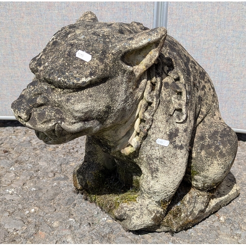 833 - Heavy Gothic Gargoyle Style Dog Garden Ornament - 45 x50 x 38cm