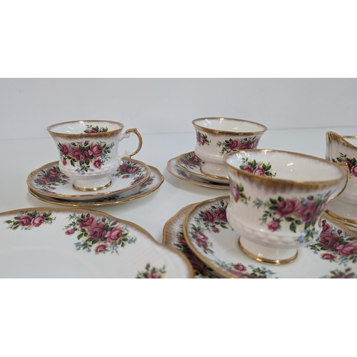 622 - Georgian Rose Elizabethan Bone China Part Tea Set: 4 x Teacups, 6 x Saucers, 5 x Tea Plates, 1 x Cak... 